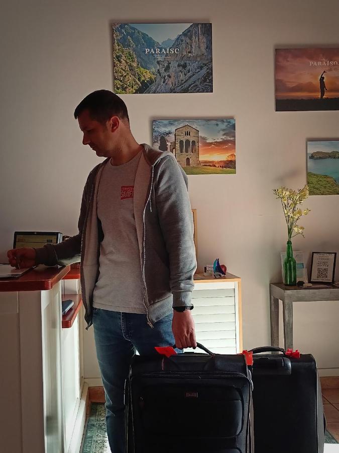 Hotel Rural Cuartamenteru Po de Llanes Eksteriør billede