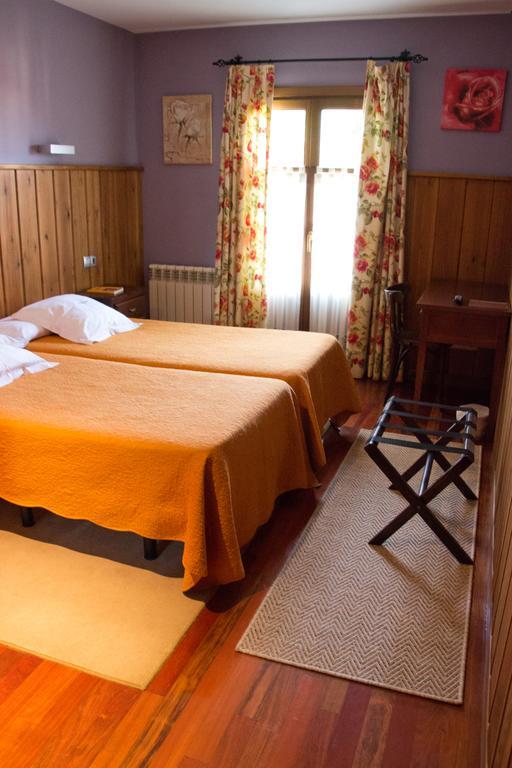 Hotel Rural Cuartamenteru Po de Llanes Eksteriør billede