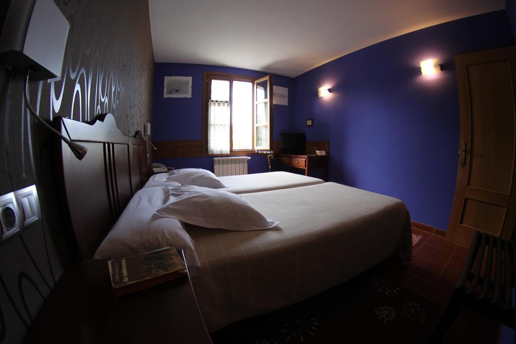 Hotel Rural Cuartamenteru Po de Llanes Eksteriør billede