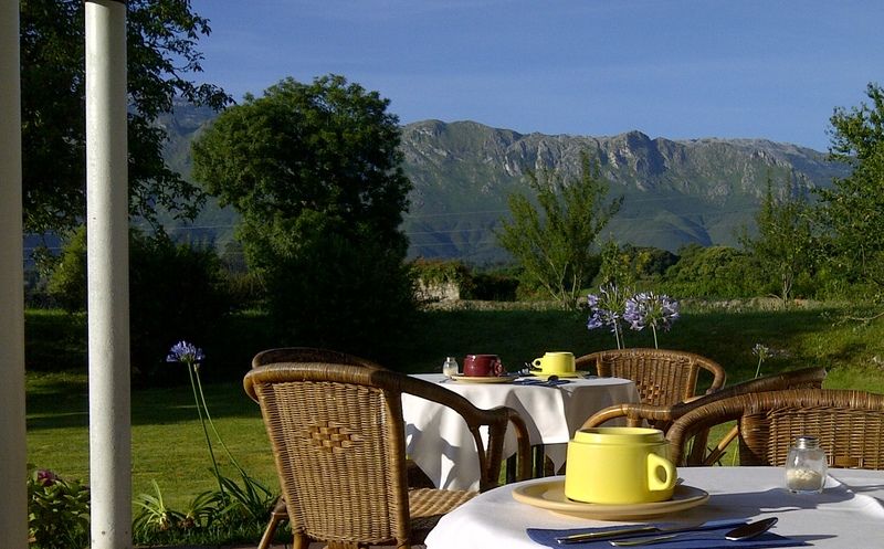 Hotel Rural Cuartamenteru Po de Llanes Eksteriør billede